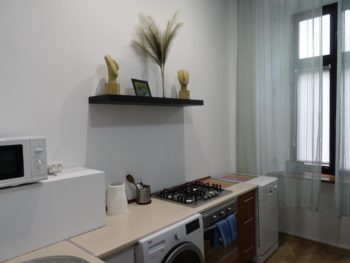 Umbrella Guest Rooms Красков Екстериор снимка