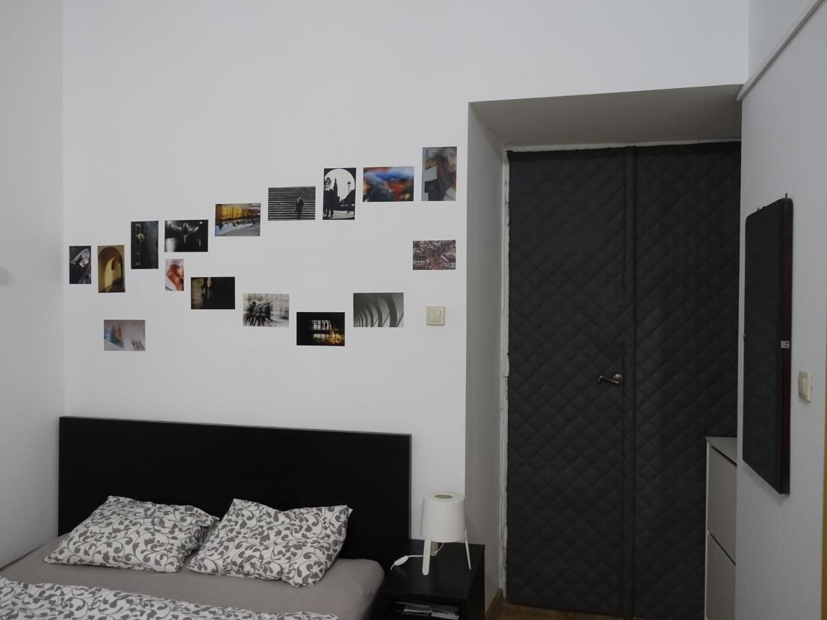 Umbrella Guest Rooms Красков Екстериор снимка